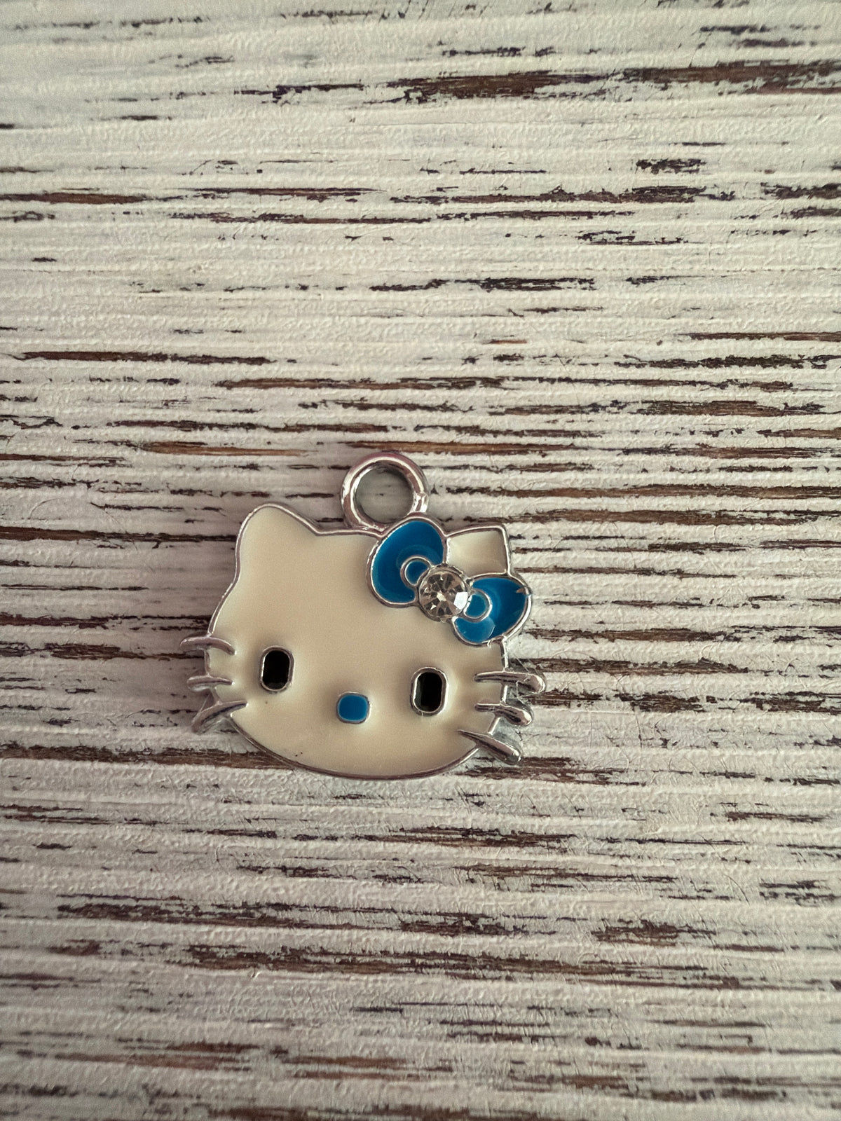 HK white w/Blue bow