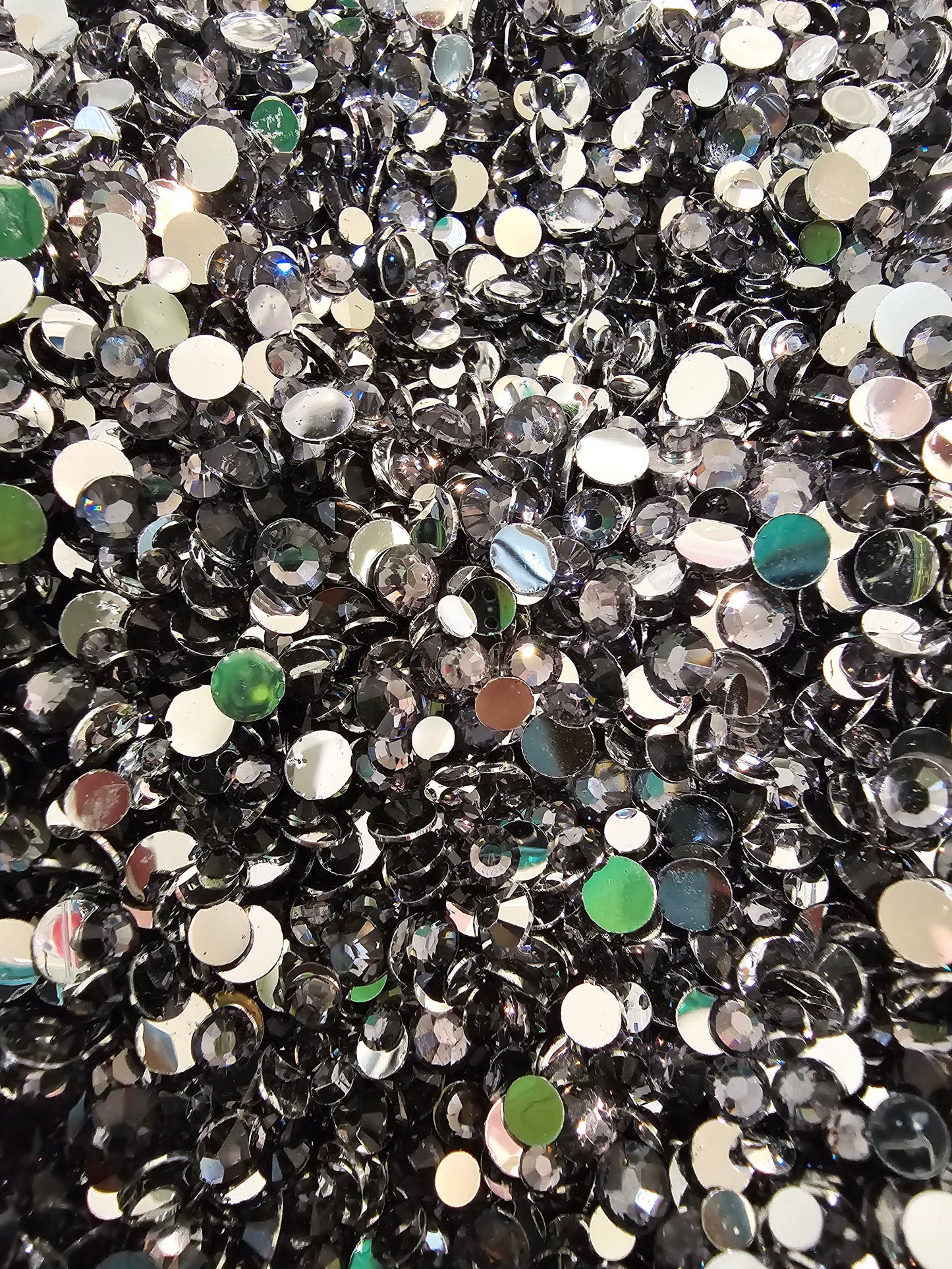 Black Diamond Resin Rhinestones